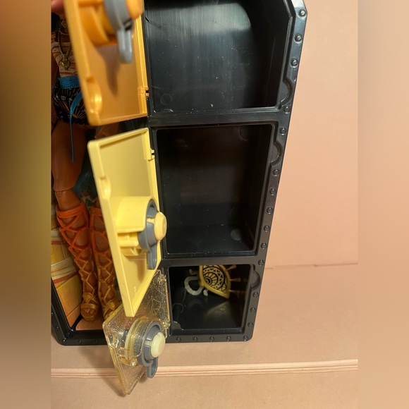 Monster high doll with case ⭐️🎀⭐️🎀⭐️🎀⭐️🎀⭐️🎀⭐️🎀⭐️🎀⭐️🎀⭐️🎀 - Picture 5 of 5